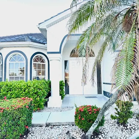 Free Heatedpool On Sailboataccesscanal Boat Lift Cape Coral Exterior photo