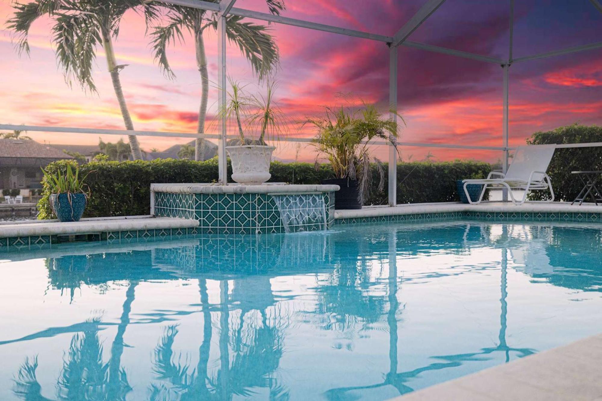 Free Heatedpool On Sailboataccesscanal Boat Lift Holiday home *